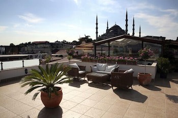 Hotel Sari Konak