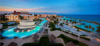 Hard Rock Hotel Riviera Maya (Only Adults And Family)