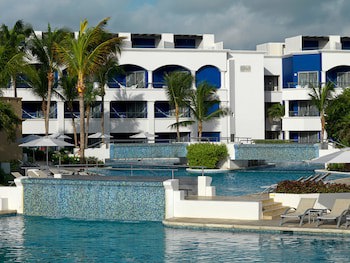 Hard Rock Hotel Riviera Maya (Only Adults And Family)