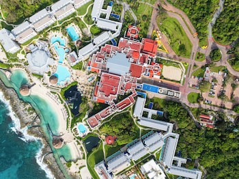 Hard Rock Hotel Riviera Maya (Only Adults And Family)