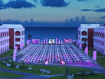 Hard Rock Hotel Riviera Maya (Only Adults And Family)