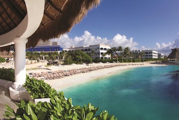 Hard Rock Hotel Riviera Maya (Only Adults And Family)