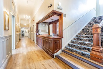 Best Western Limpley Stoke Hotel