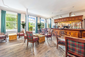Best Western Limpley Stoke Hotel