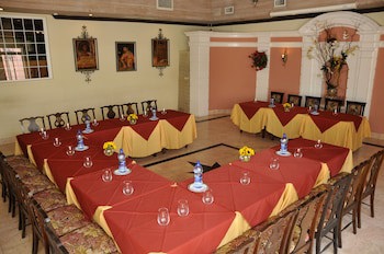 Graycliff Hotel And Restaurant
