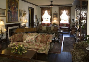 Graycliff Hotel And Restaurant