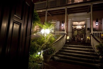 Graycliff Hotel And Restaurant
