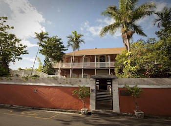 Graycliff Hotel And Restaurant