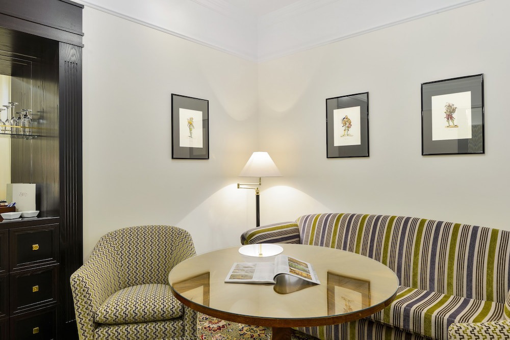 Hotel Savoy
