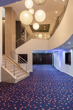 Argenta Tower Hotel & Suites