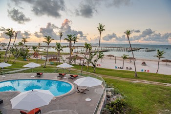 Abaco Beach Resort And Boat Harbour Marina