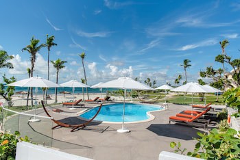 Abaco Beach Resort And Boat Harbour Marina