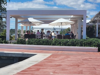 Abaco Beach Resort And Boat Harbour Marina