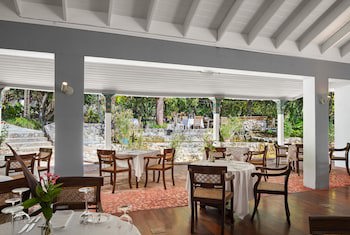 Pink Sands Resort