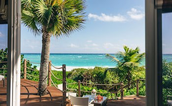 Pink Sands Resort
