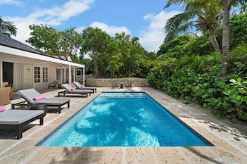 Pink Sands Resort
