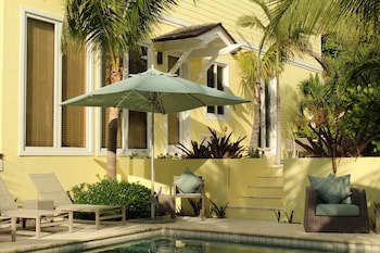 Pink Sands Resort