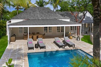 Pink Sands Resort