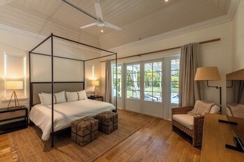 Pink Sands Resort