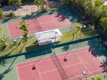 Pink Sands Resort