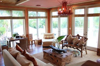 Pink Sands Resort