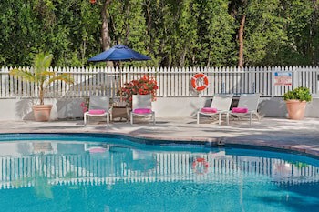 Pink Sands Resort