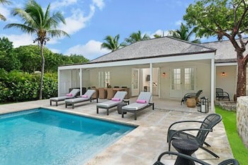 Pink Sands Resort