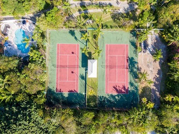 Pink Sands Resort