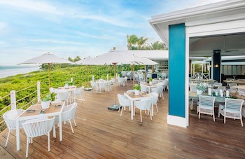 Pink Sands Resort