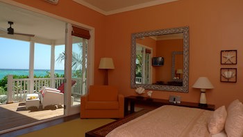 Coral Sands Inn & Cottages