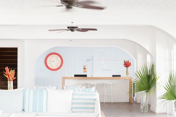 Coral Sands Inn & Cottages