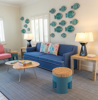 Coral Sands Inn & Cottages