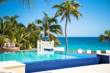 Coral Sands Inn & Cottages