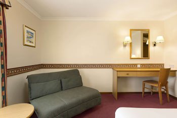 Days Inn By Wyndham Leicester Forest East M1