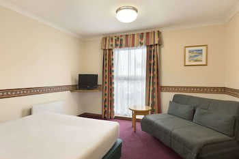 Days Inn By Wyndham Leicester Forest East M1