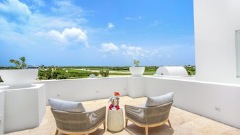 Aurora Anguilla Resort & Golf Club