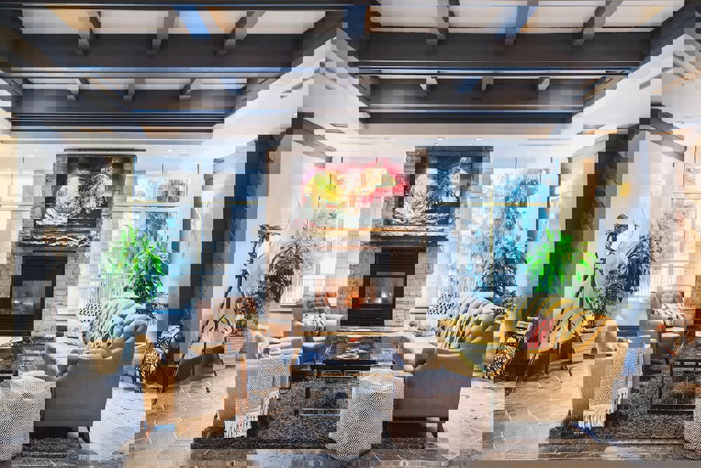 Summit Lodge Boutique Hotel