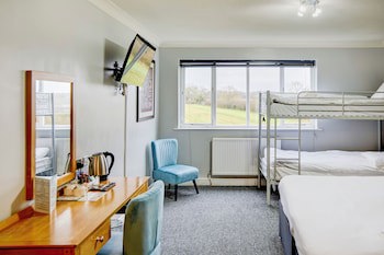 Warwickshire Park Hotel Kenilworth By Belvilla