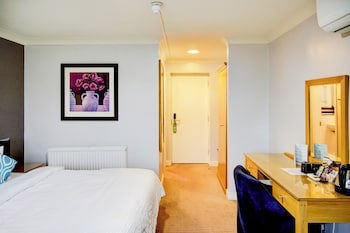 Warwickshire Park Hotel Kenilworth By Belvilla