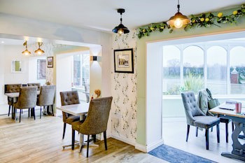 Warwickshire Park Hotel Kenilworth By Belvilla