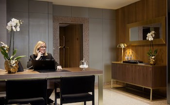Altis Suites