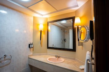 Sheraton Khalidiya Hotel galeri fotoğrafı