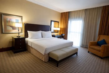 Sheraton Khalidiya Hotel fotoğrafı