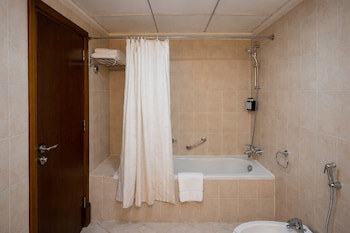 Sheraton Khalidiya Hotel fotoğrafı