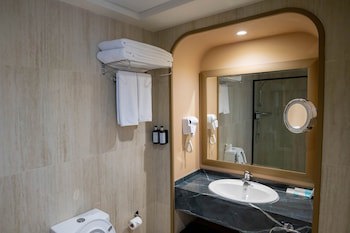 Sheraton Khalidiya Hotel galeri fotoğrafı