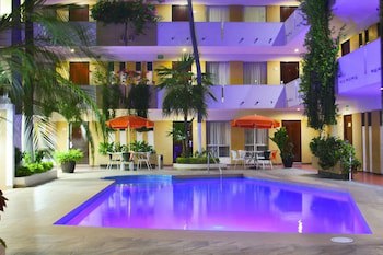 Azteca Inn