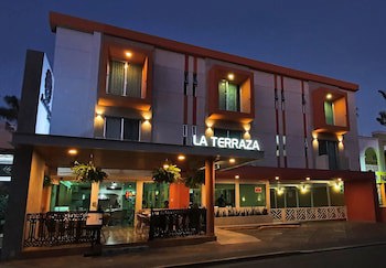 Azteca Inn
