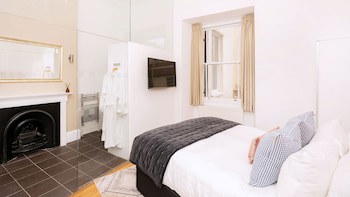 Berkeley Square Hotel