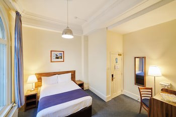 Discovery Inn Hotel