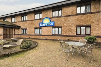 Days Inn By Wyndham Abington M74